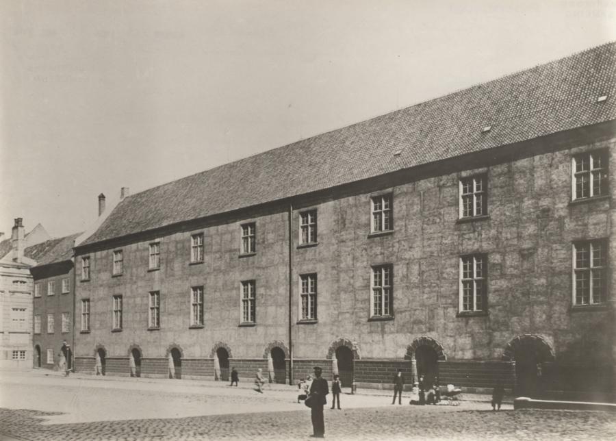 foto fra omkring 1880 af Kunstkammerbygningen