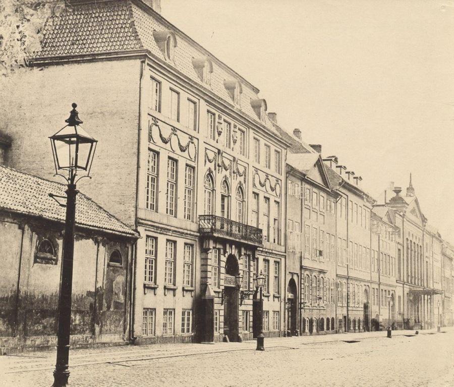 Foto fra ca 1870 af Amaliegade 18, Det Gule Palæ